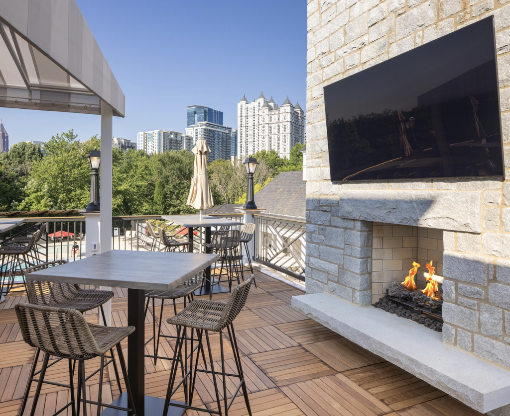 Outdoor AV installation at a Golf Club with a view of Midtown Atlanta