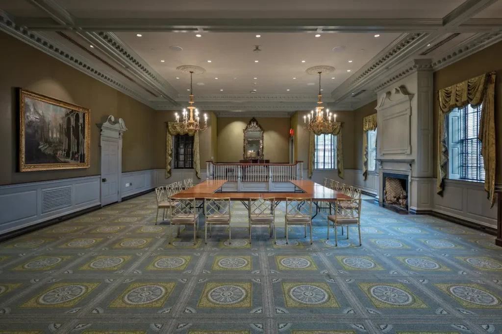 Traditional private club boardroom showcasing modern network infrastructure for private club including fiber installation in a historic setting.